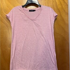 Automet Heathered Coral V-Neck Short Sleeve Tee